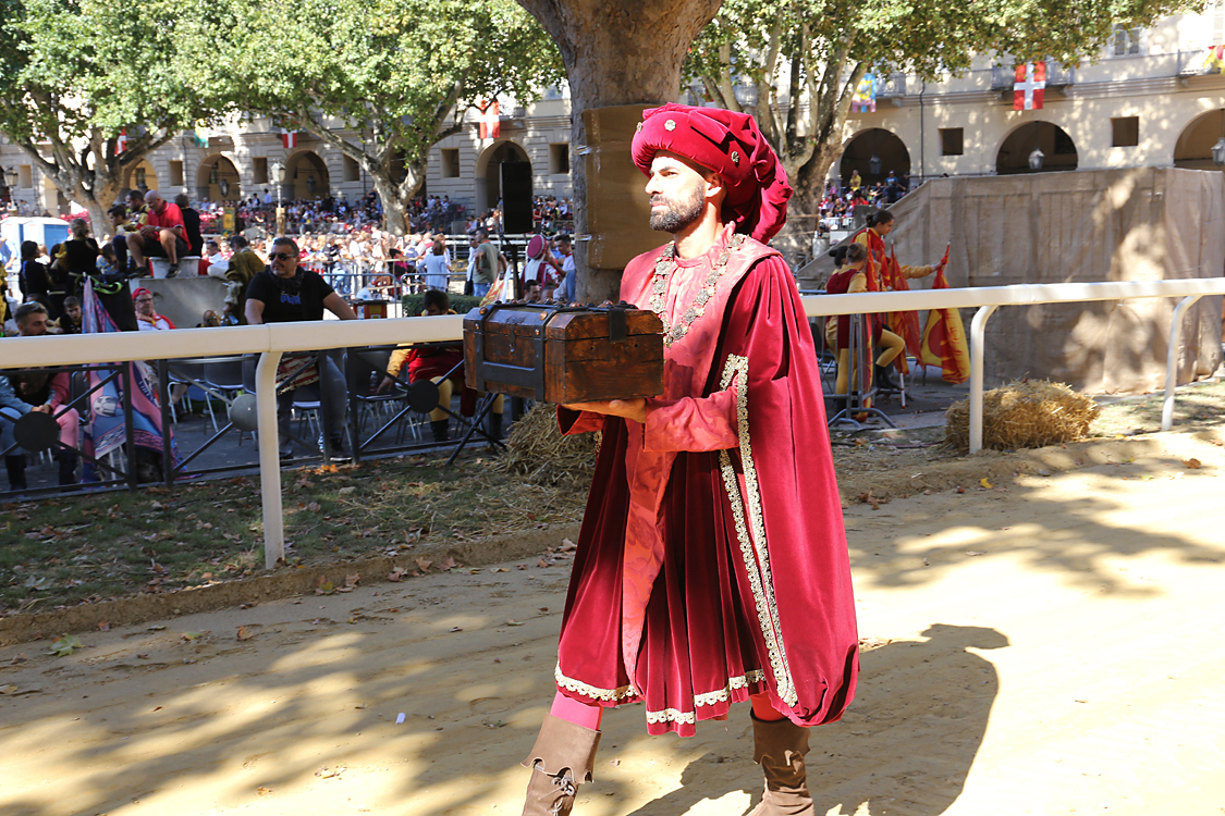 -468- CorteoStorico.jpg